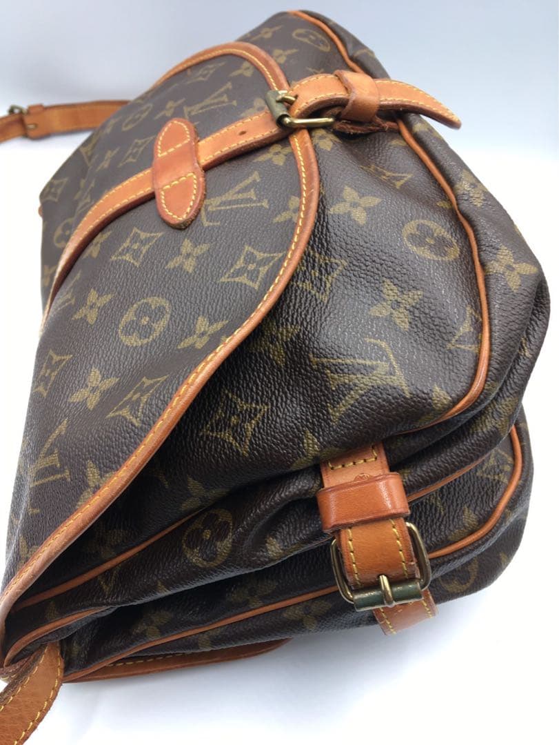 ルイヴィトン　モノグラム　ソミュール　ショルダーバッグ