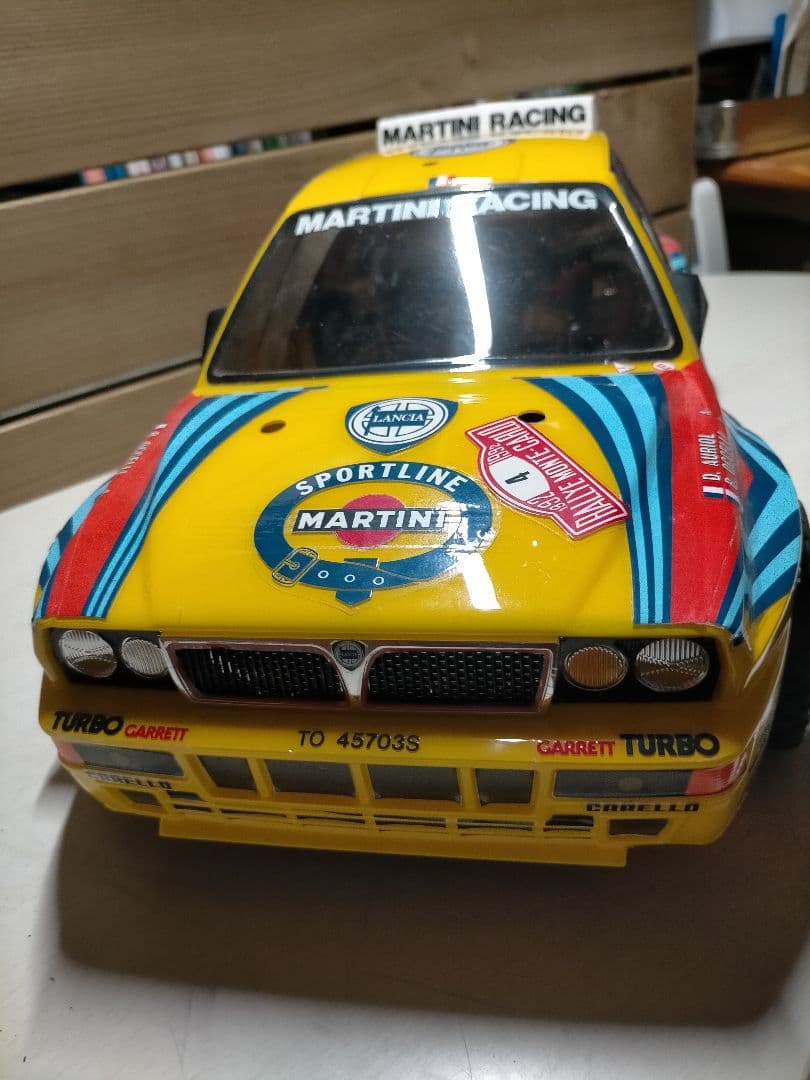 タミヤ　ランチア デルタ　1/10　ボディのみ　マルティーニカラー