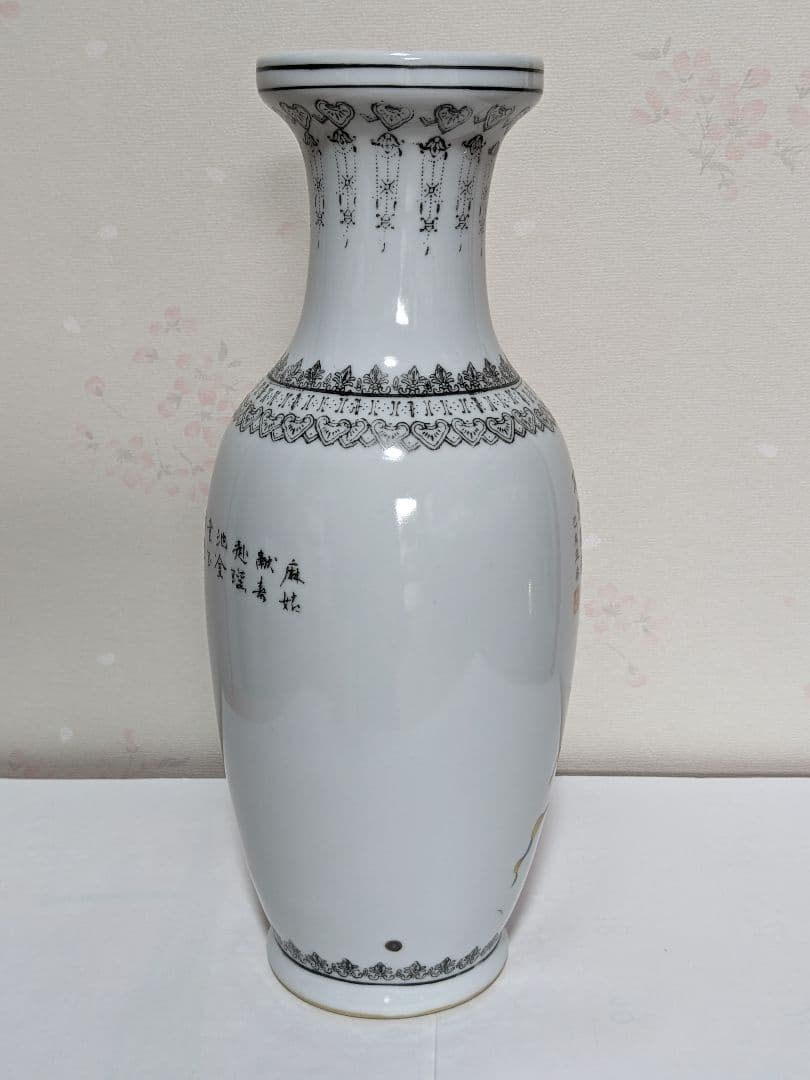 ♦中国景徳鎮窯 瓔珞文様 雲上 天女美人図 瓶 花瓶 置物飾り 骨董品