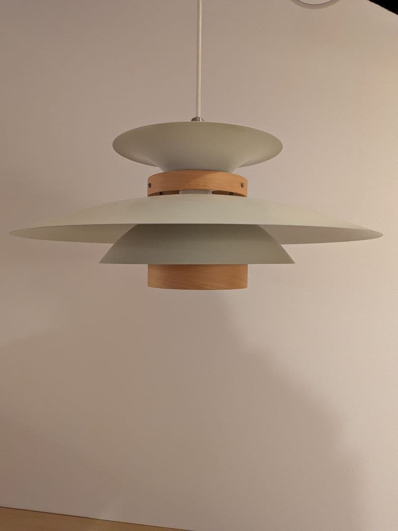 フランス アンティーク ブルーオパール螺旋模様の小さな可愛らしい