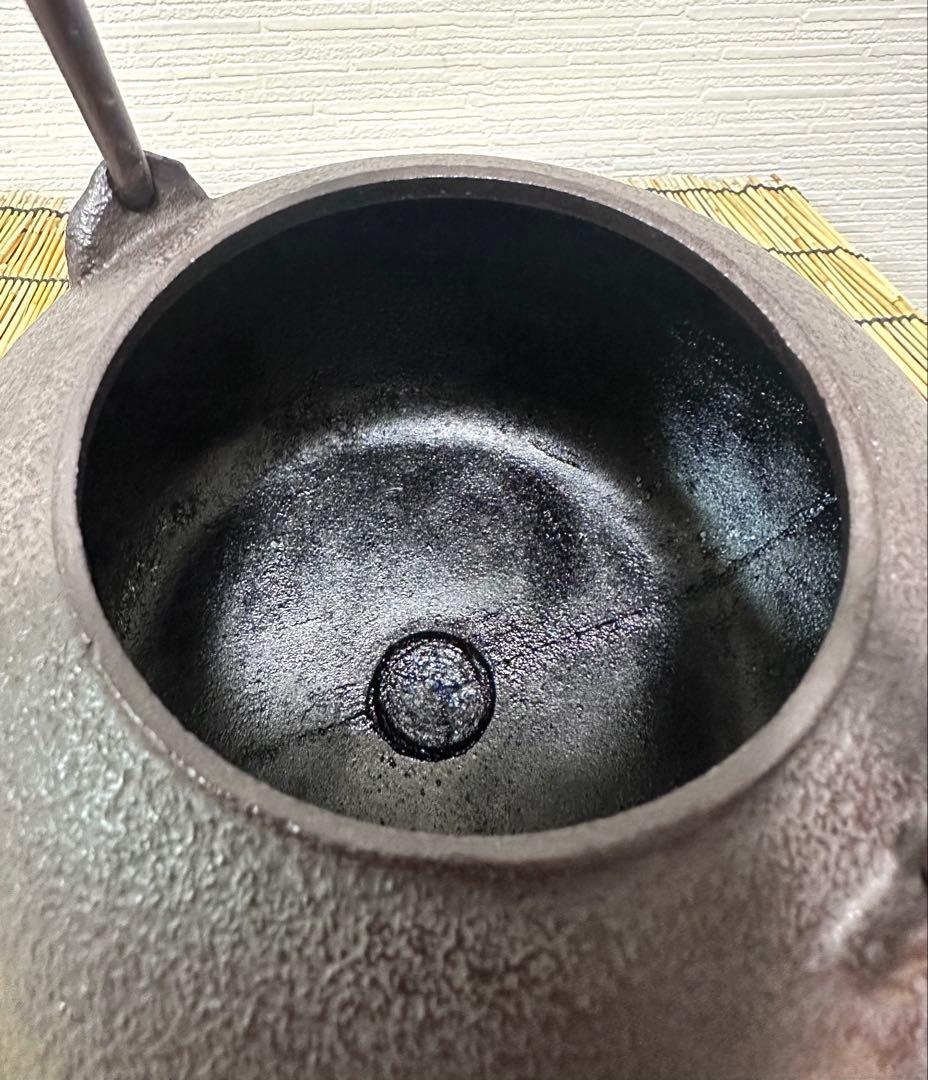 未使用、保管品　南部長文堂　長谷川 光昭造　駒形糸目　南部鉄瓶　南部鉄器　鉄瓶