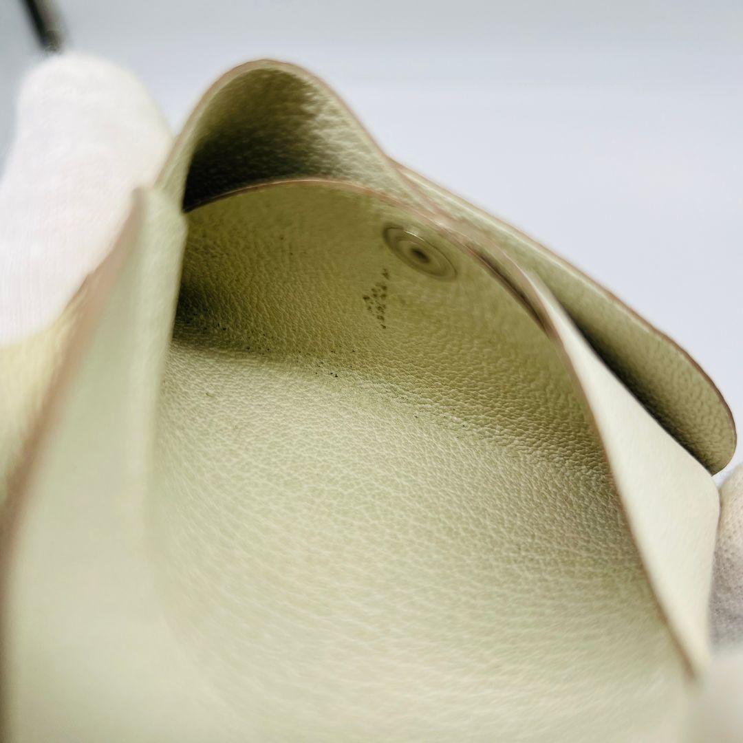 （ちーちゃん様） エルメス Ｕ刻印　カルヴィ　デュオ ケース ホワイト