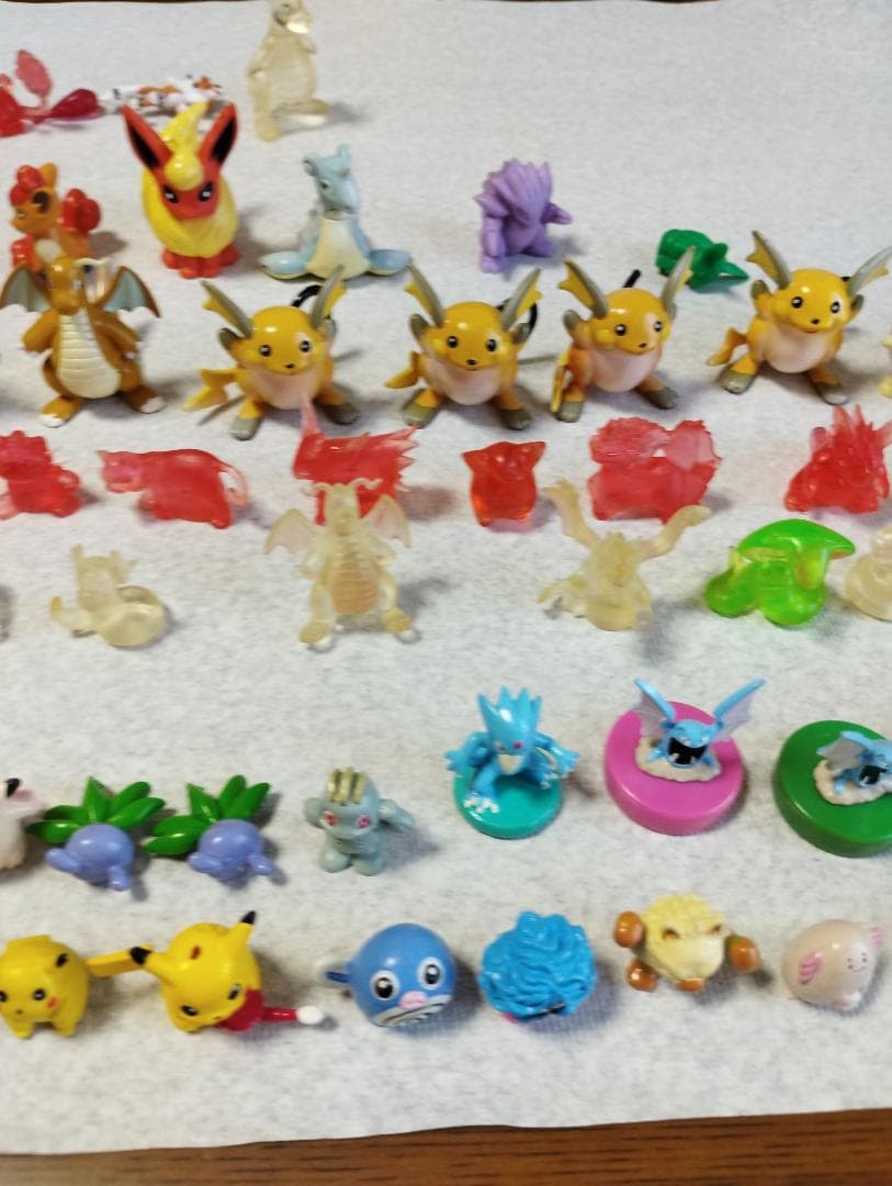ポケモン フィギュア モンコレ他初期鉛筆キャップ TOMY まとめ売り約200体