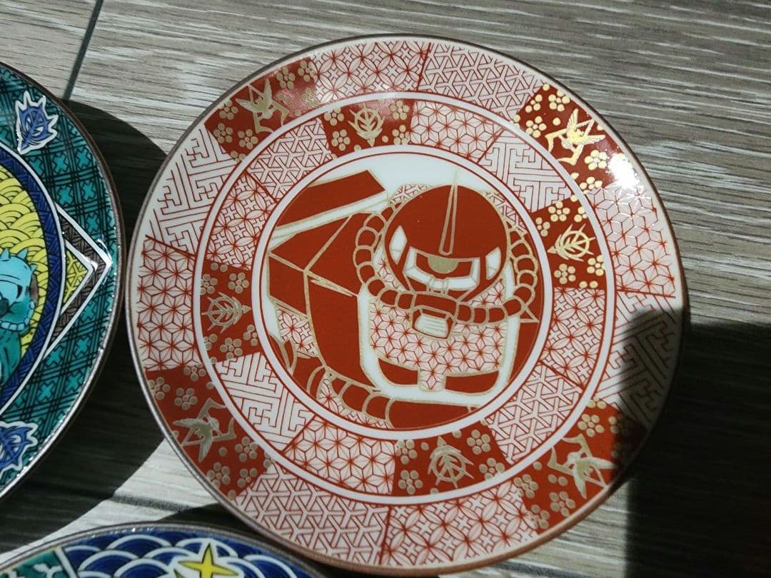 九谷焼　ガンダム陶磁器皿 5枚セット