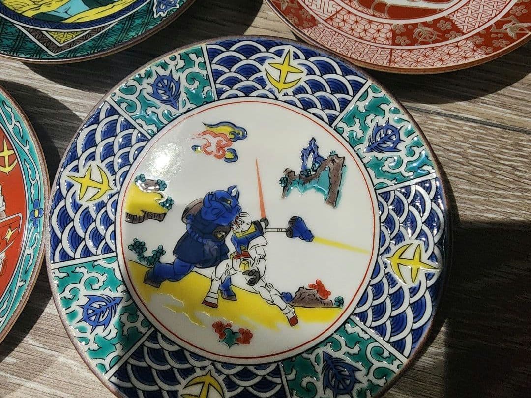 九谷焼　ガンダム陶磁器皿 5枚セット