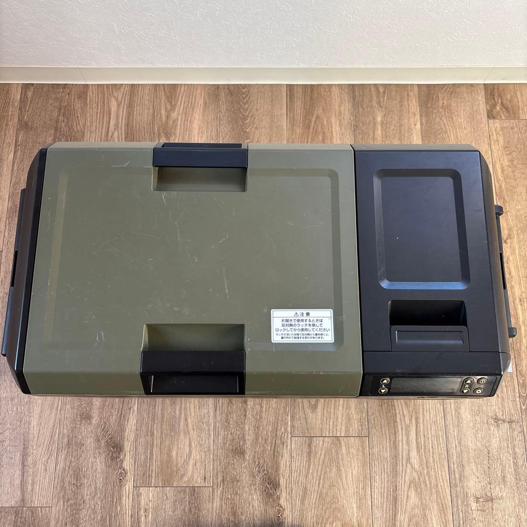 Makita 充電式保冷庫 CW004G 29L