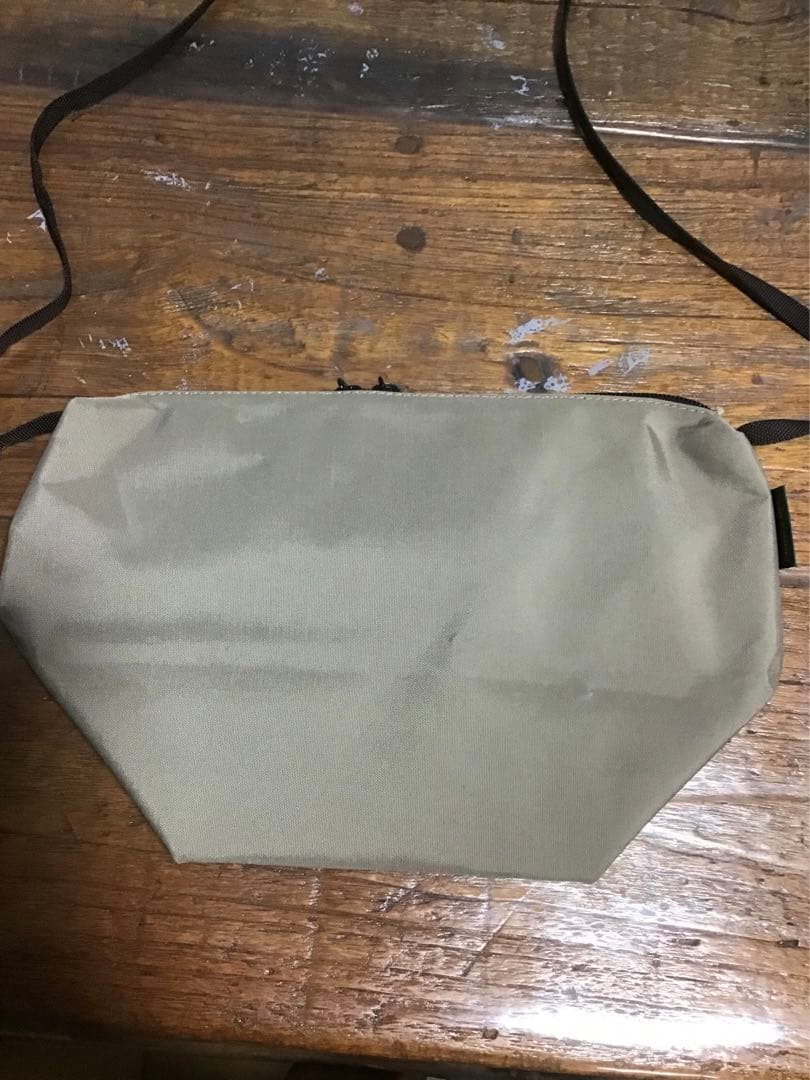 エルベシャプリエ　ビッグポシェット　グリーンレーベル別注