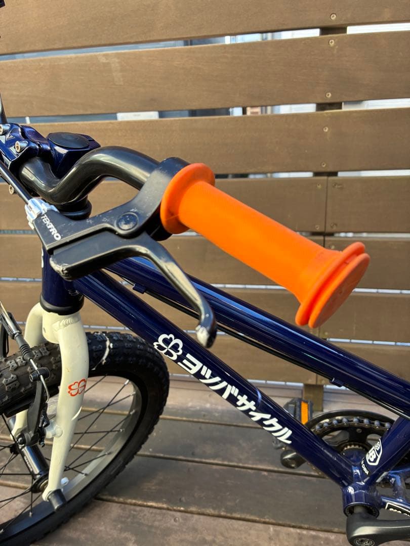 【値下げ！】ヨツバサイクル※直接渡し優先※18インチ ネイビー