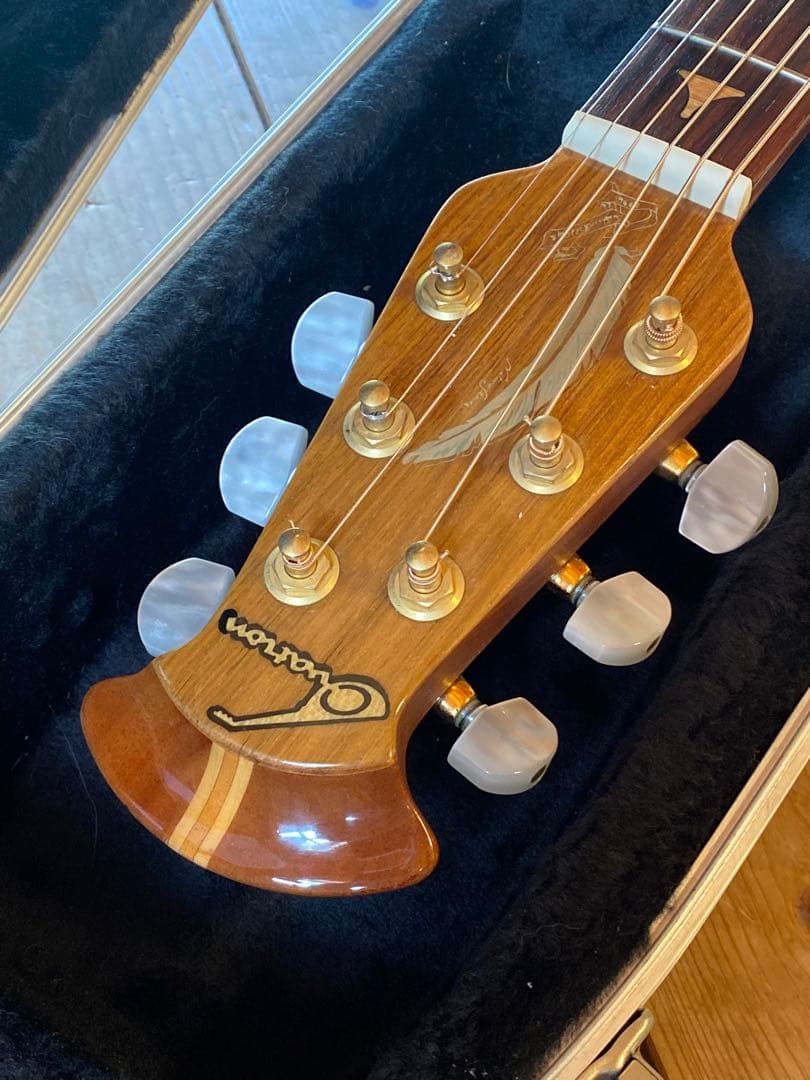 Ovation 30 aniversally mint codition!