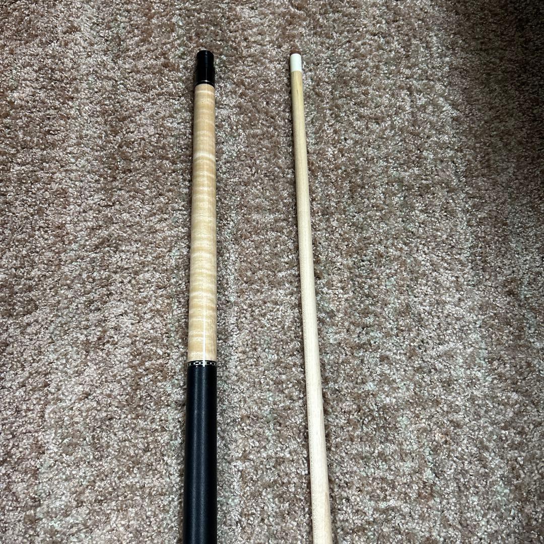 ビリヤードキュー(MezzCues)ケース付き