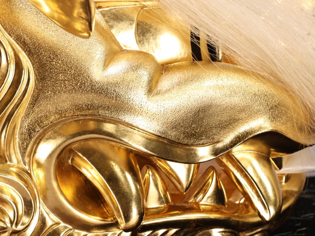 BK193 井波彫刻 名工 横山白汀 晩年作 「 金獅子 」 木彫 高さ34㎝