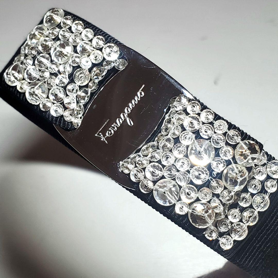 【極美品】フェラガモ カチューシャブラックビジュー h012