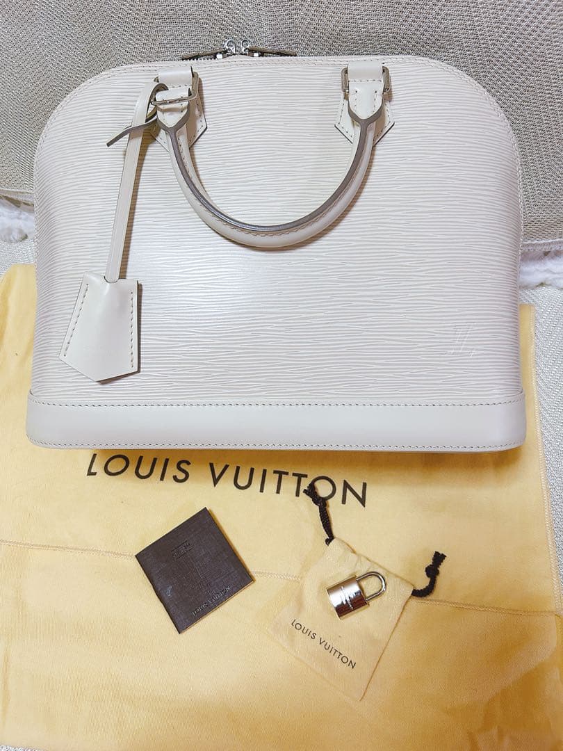 超美品LOUIS VUITTON ルイヴィトン エピアルマPMハンドバッグ