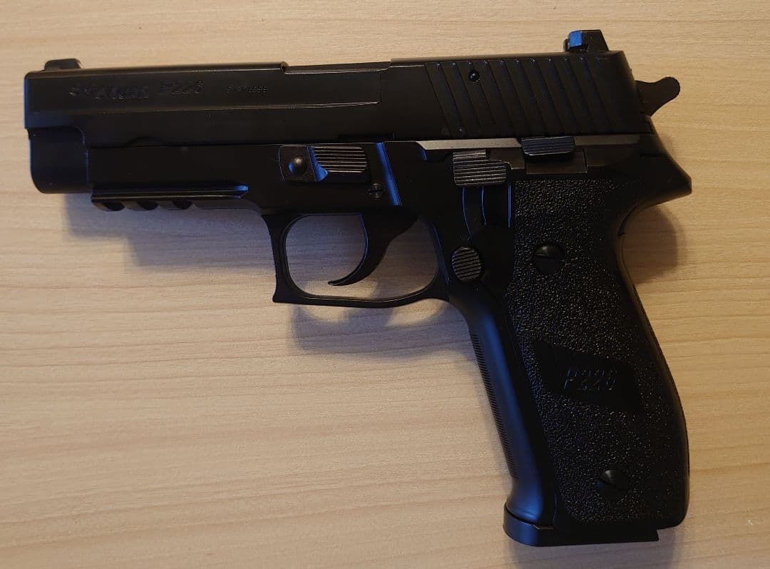タナカワークス　sig sauer railed frame p226