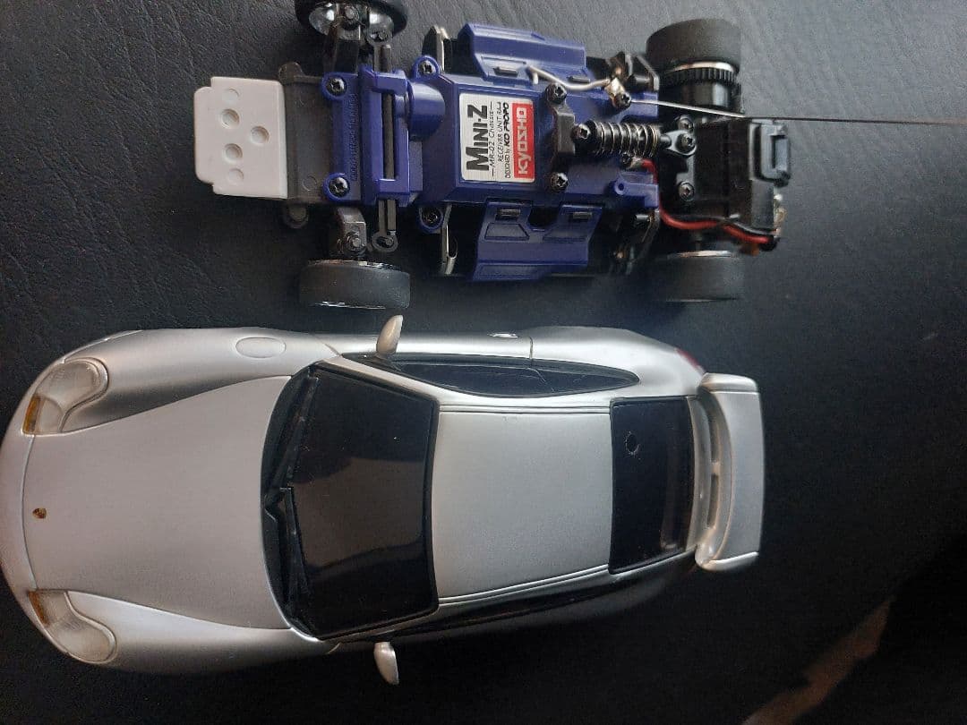 (値下げします）ミニッツレーサー2台セットプラスボディ1台