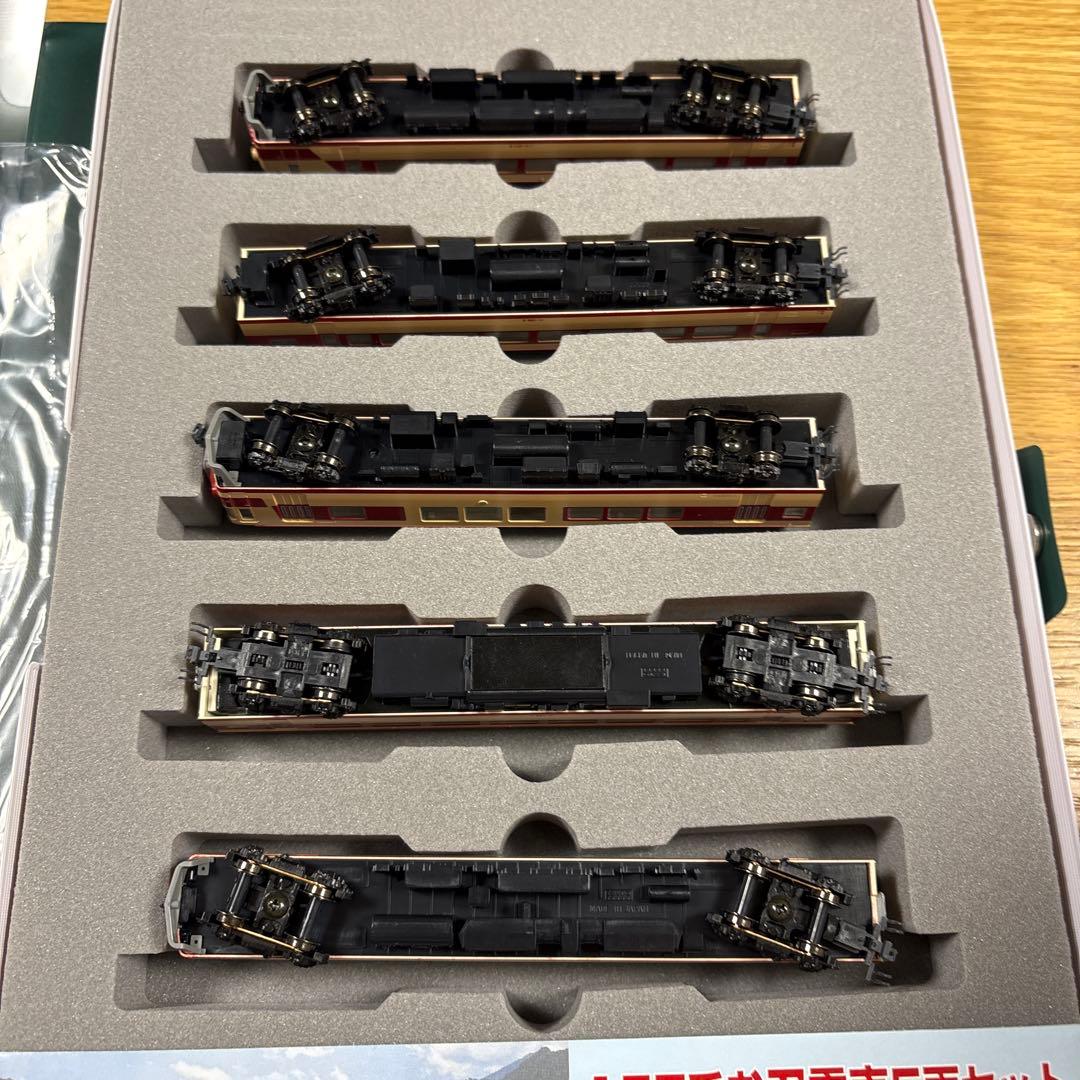 【ほぼ未使用品】KATO 10-456 157系　お召電車