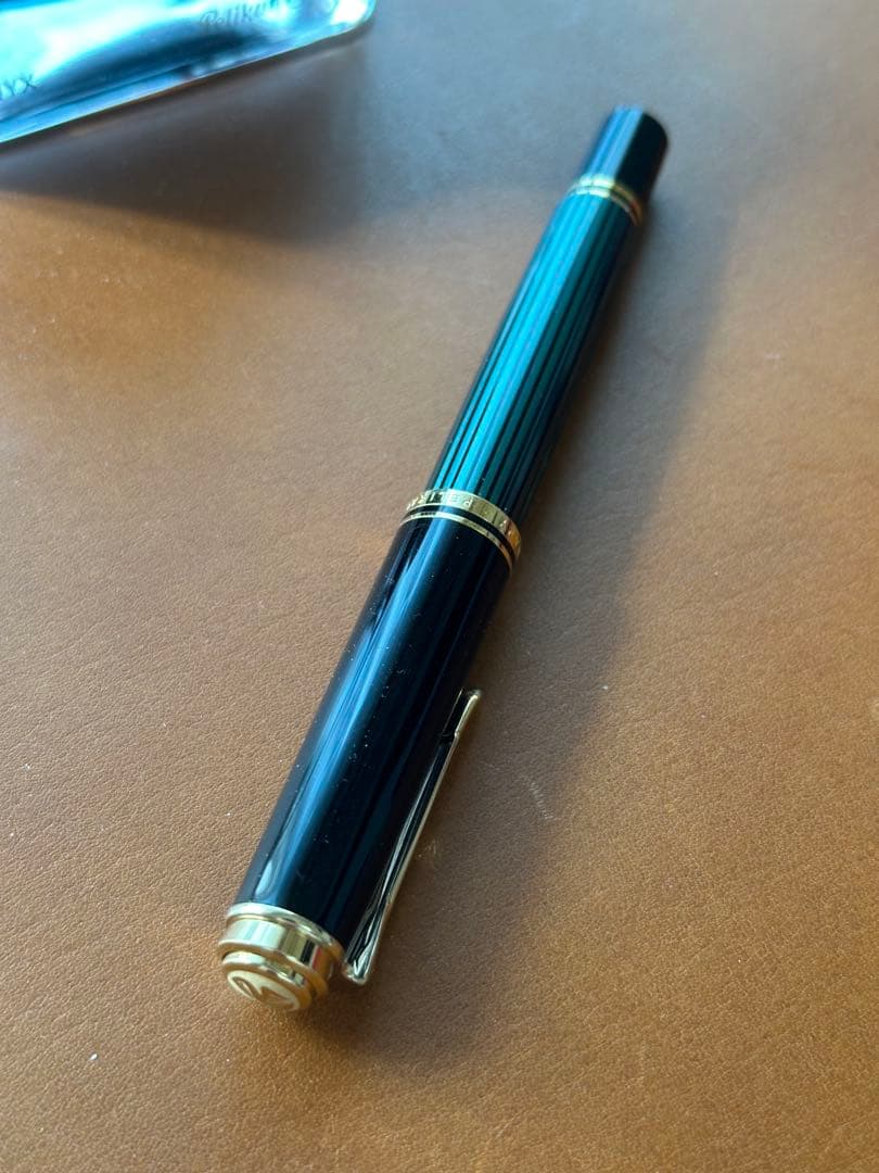 ペリカンスーべレーン m400とEdelstein オニキスインク