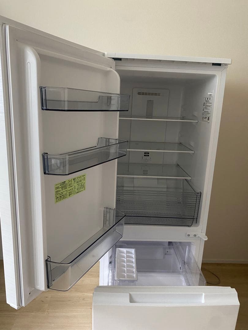 SHARP 冷蔵庫 ホワイト　SJ-D18H 説明書あり　1人暮らし