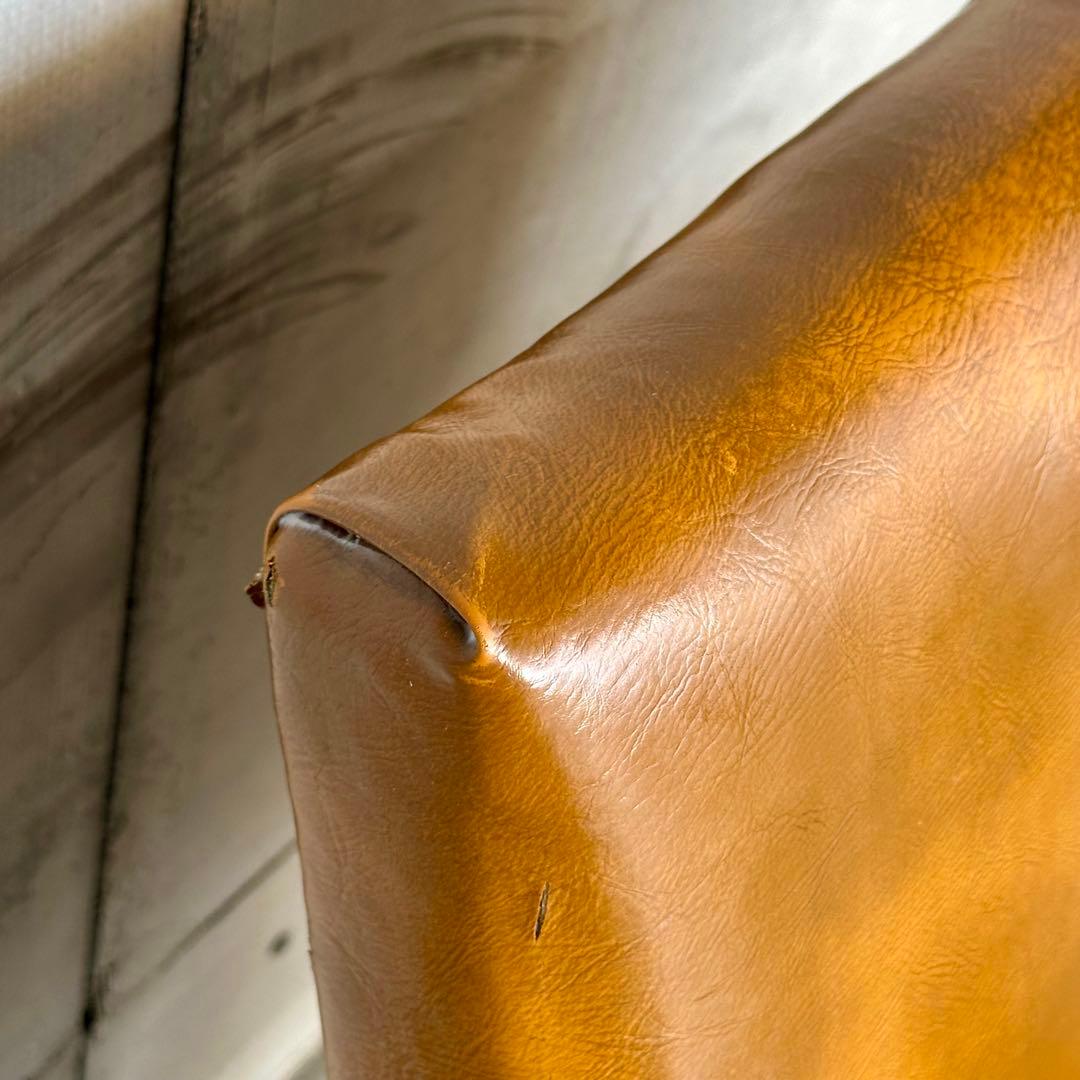 ✦1960〜1970✦PUレザー張り ラウンジチェア 木製脚 喫茶店 昭和レトロ