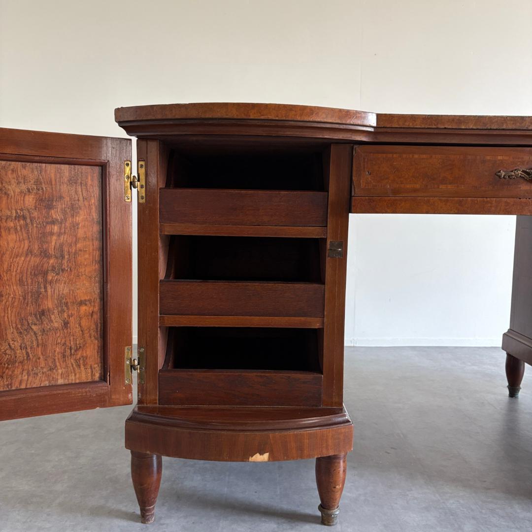 ロココ様式 ラグジュアリーデスク レザートップ＆真鍮装飾付き鍵付き