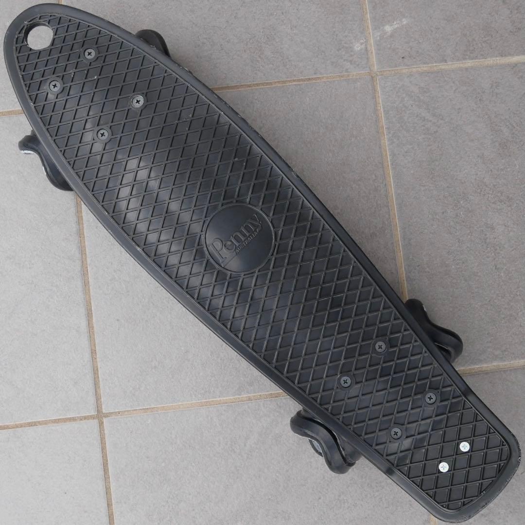 極美品 フルカスタム ペニー22インチ ブラックアウト シャークウィール72mm