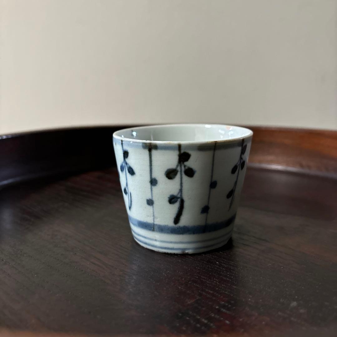 古伊万里染付　格子縞　蔓草文　④蕎麦猪口　江戸初期前期　アンティーク　白磁　李朝