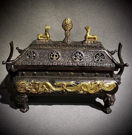 銅器 仏教 両耳塔の炉 香炉古美術 コレクション品 銅製 工芸品 彫刻