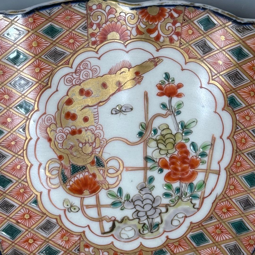 幕末〜明治期 赤絵 花籠文菊花形大皿 獅子牡丹 人物画 上手