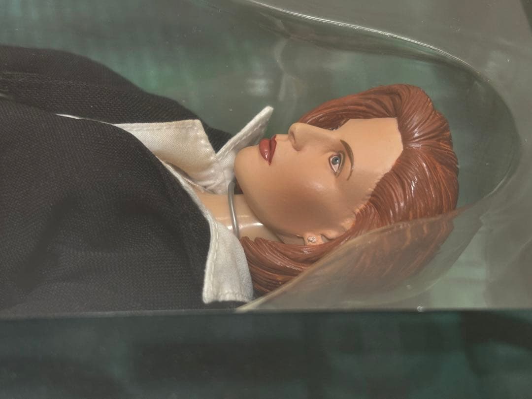 サイドショウ 1/6 Xファイル ダナ・スカリー フィギュア 未開封