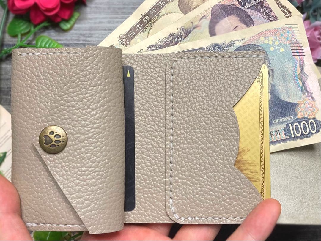 ❤【新作♪】【可愛さ×高級感♪】お洒落可愛い猫のコンパクトミニ財布♪グレージュ