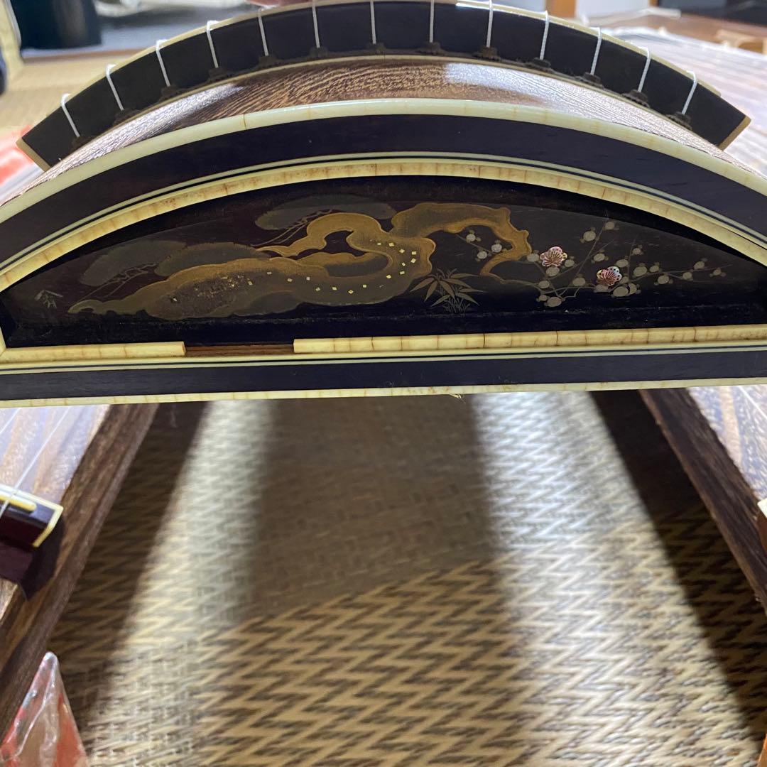 良品 4面セット売りです お琴 13弦 すだれ彫り 琴柱・ユタン【発送条件