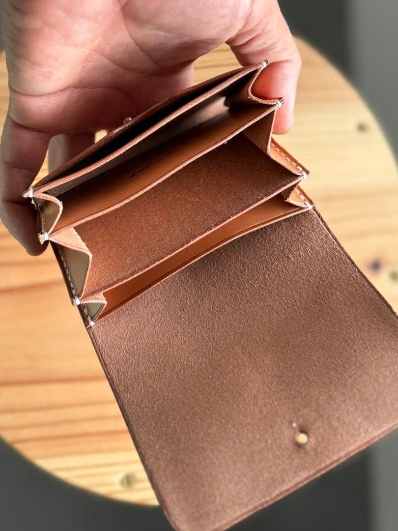 栃木レザー　折りたたみミニ財布