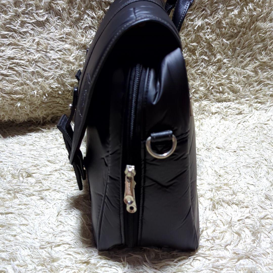 新品Lagasha ナイロン　PUコーティング　牛革　ショルダー　ハンド　バッグ