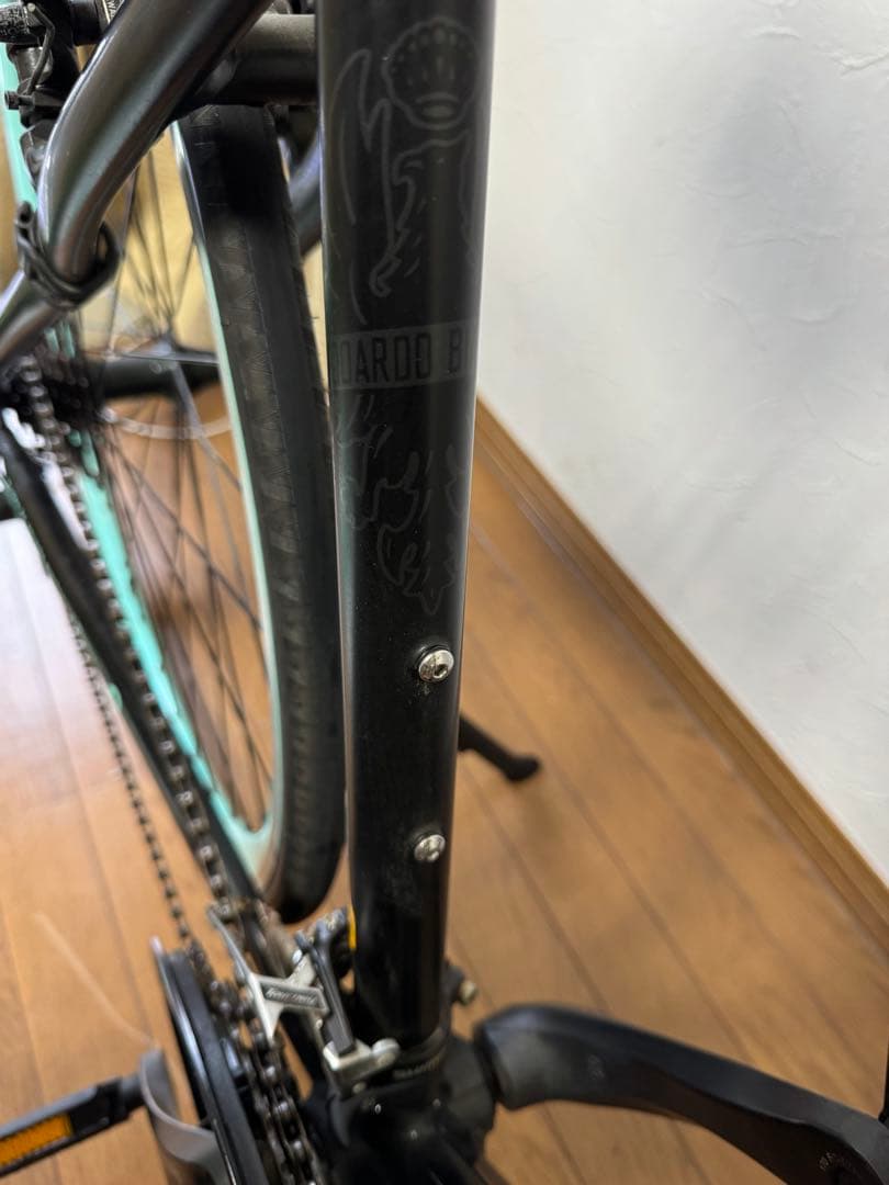 Bianchi クロスバイク　ローマ4 700 x 28C 60 50cm