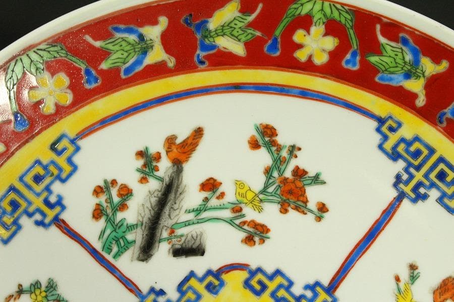 中国美術 色絵 草花紋 盤 φ21.5cm 乾隆年製(LC261)