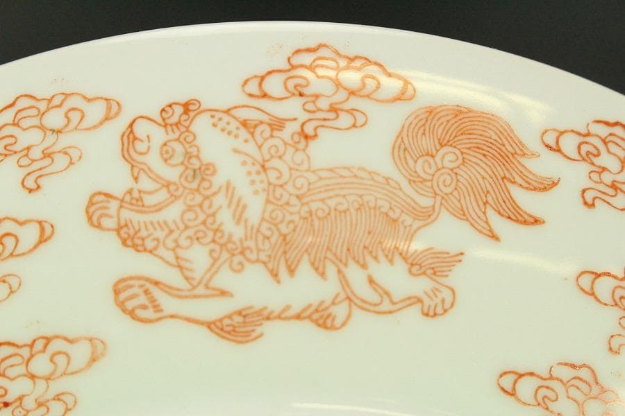 中国美術 色絵 草花紋 盤 φ21.5cm 乾隆年製(LC261)