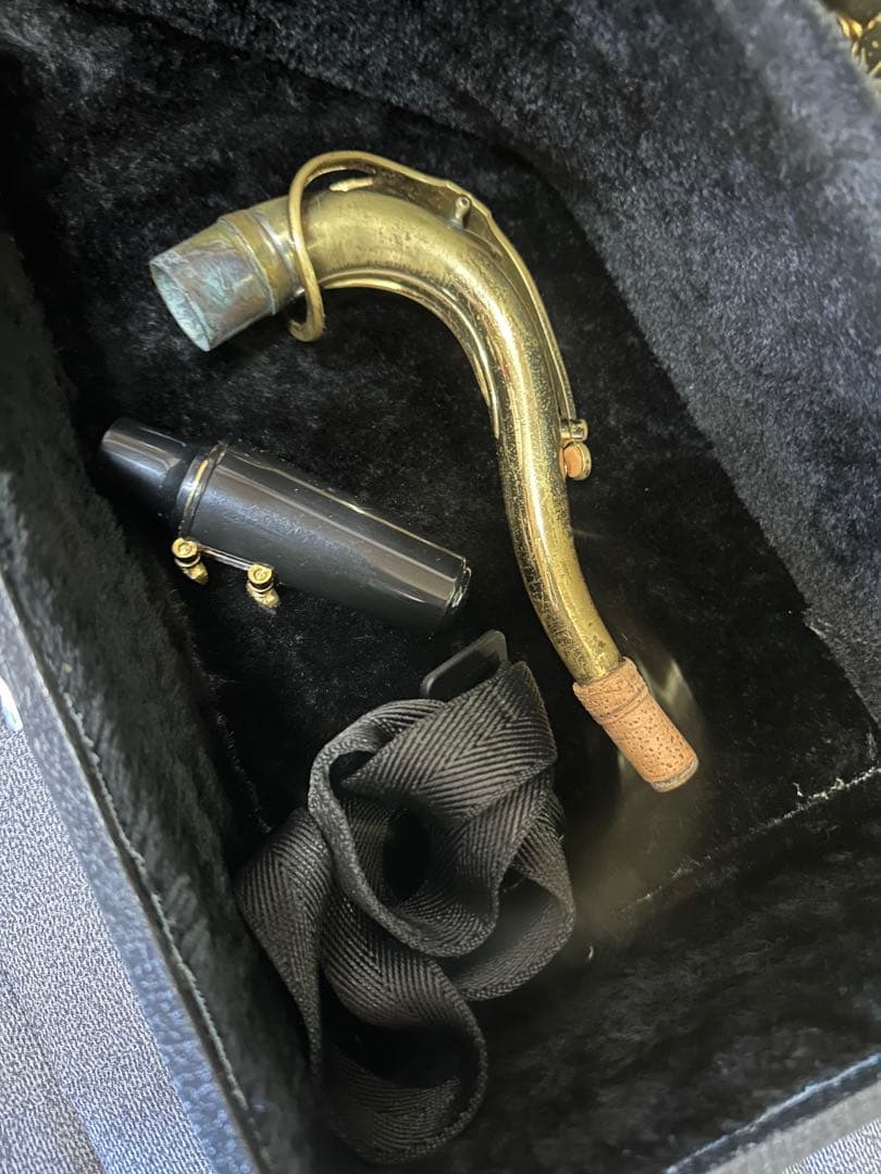 ida Maria テナーサックス　ハードケース　ストラップ　マウスピース付き