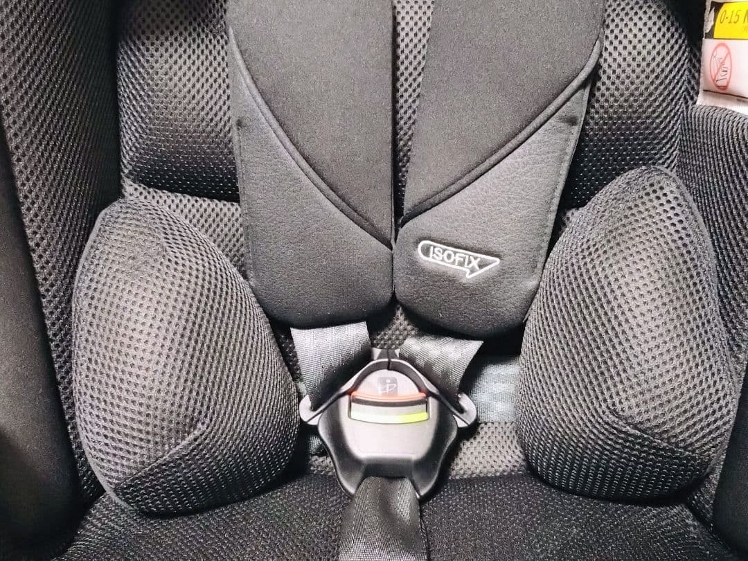 あじのひらき　Aprica フォームフィット ISOFIX