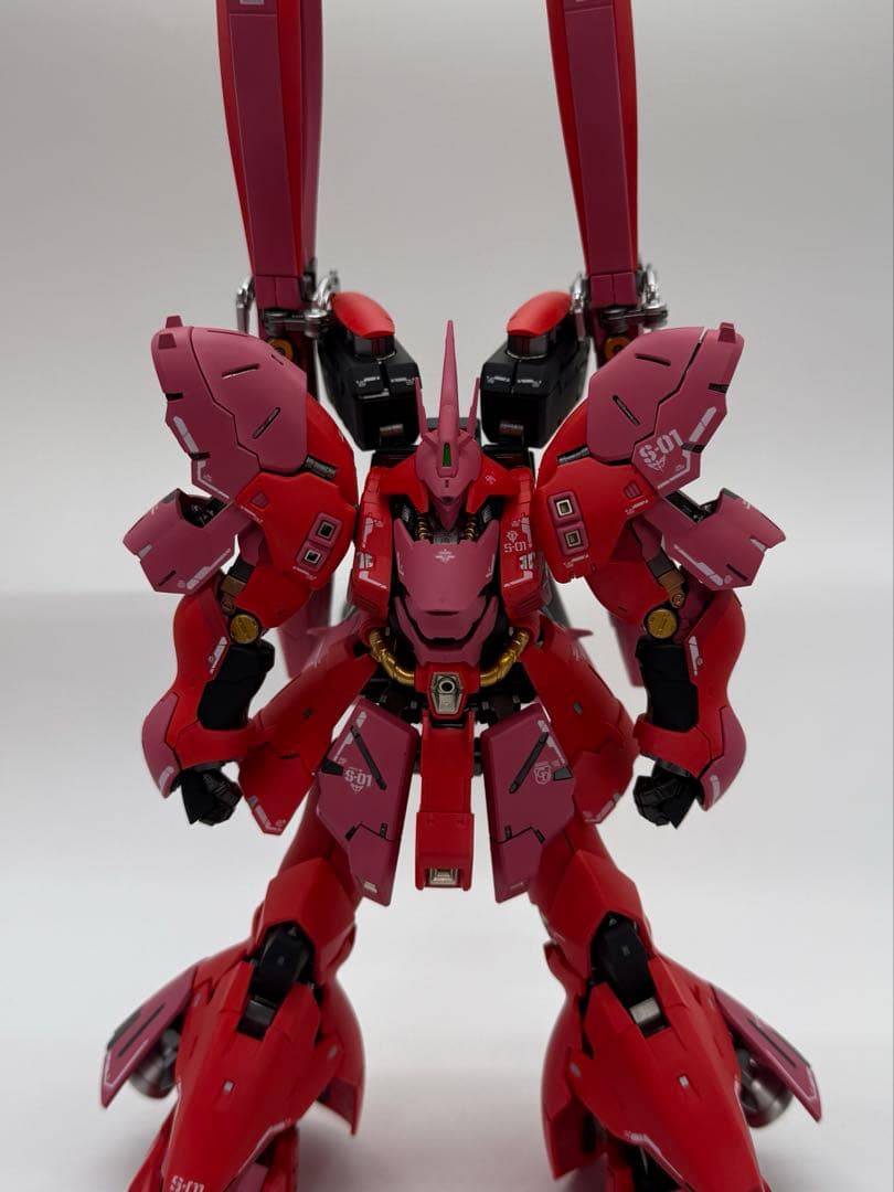 RG νガンダム サザビー ff 全塗装完成品セット アクションベース付き