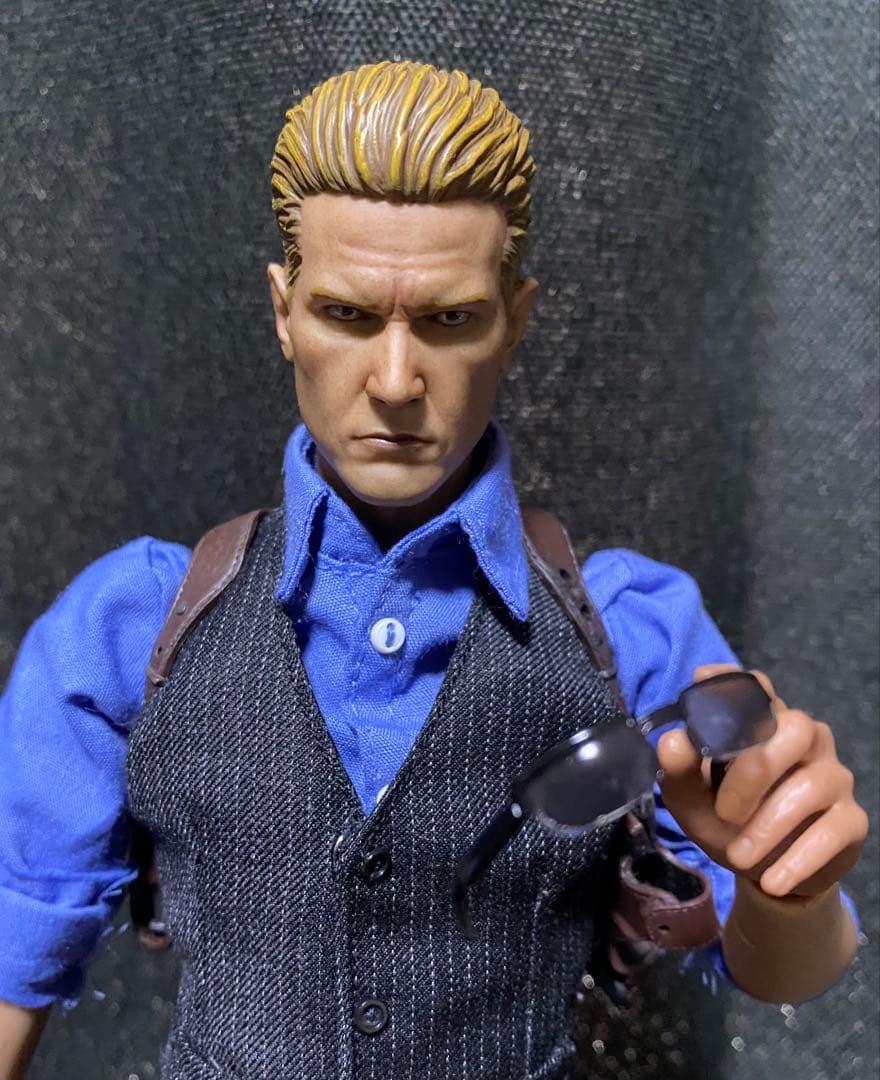 1/6 ウェスカー RE4 風 カスタムフィギュア バイオハザード - メルカリ