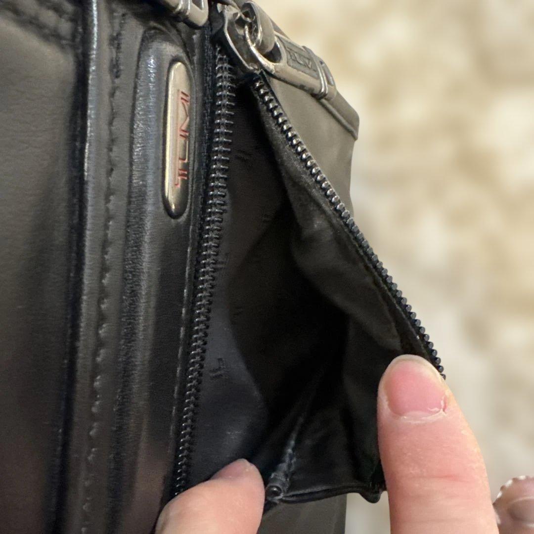 TUMI　ビジネスバッグ　オールレザー　T-pass A4収納　PC収納