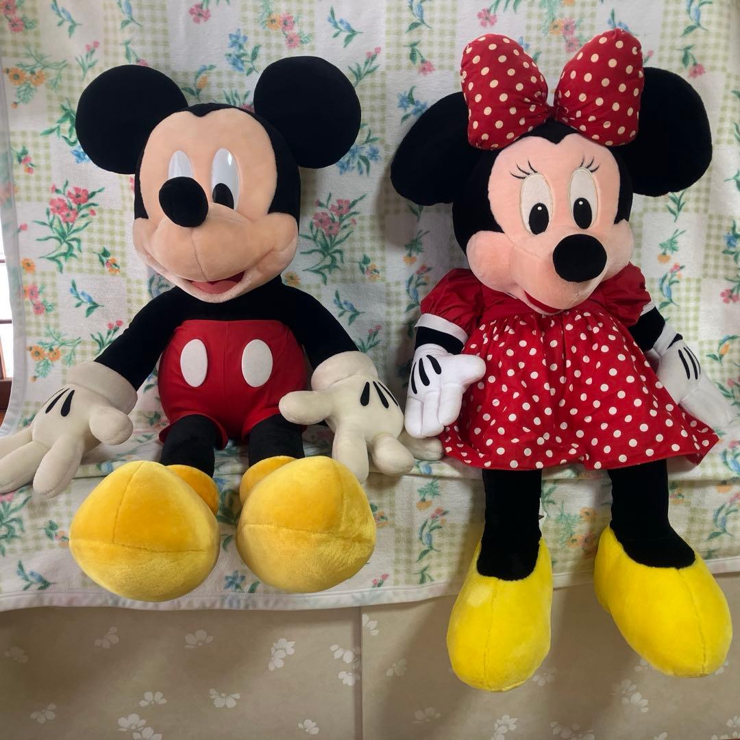 ミッキーマウス・ミニーマウス特大ぬいぐるみ