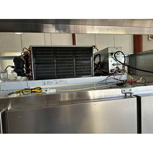 縦型冷凍庫（6枚ドア） GRD-186FMD 【関東・中部エリア限定】