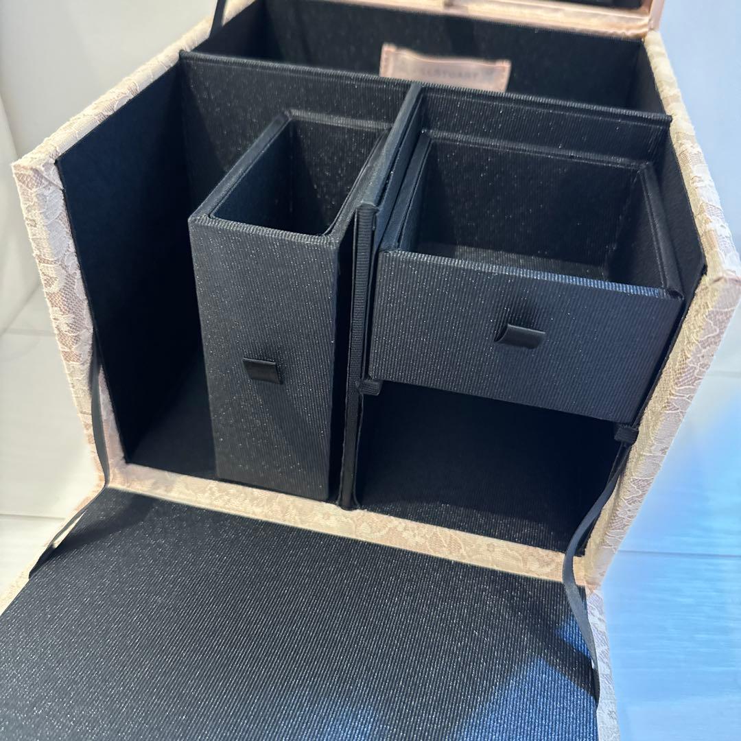 JILLSTUART ジルスチュアート　メイクアップボックス　ピンクレースリボン