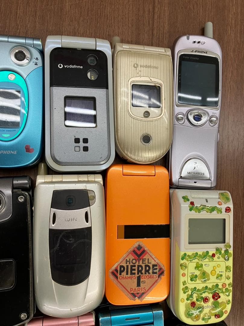 ジャンク】ガラケー携帯70台以上まとめ売り動作未確認