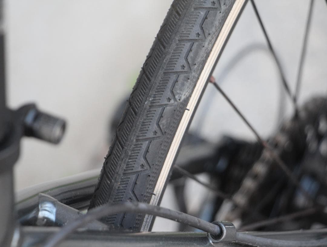 引き取り限定♪Axia♪前後ディスクブレーキ装備♪通勤通学やレジャーなどに♪