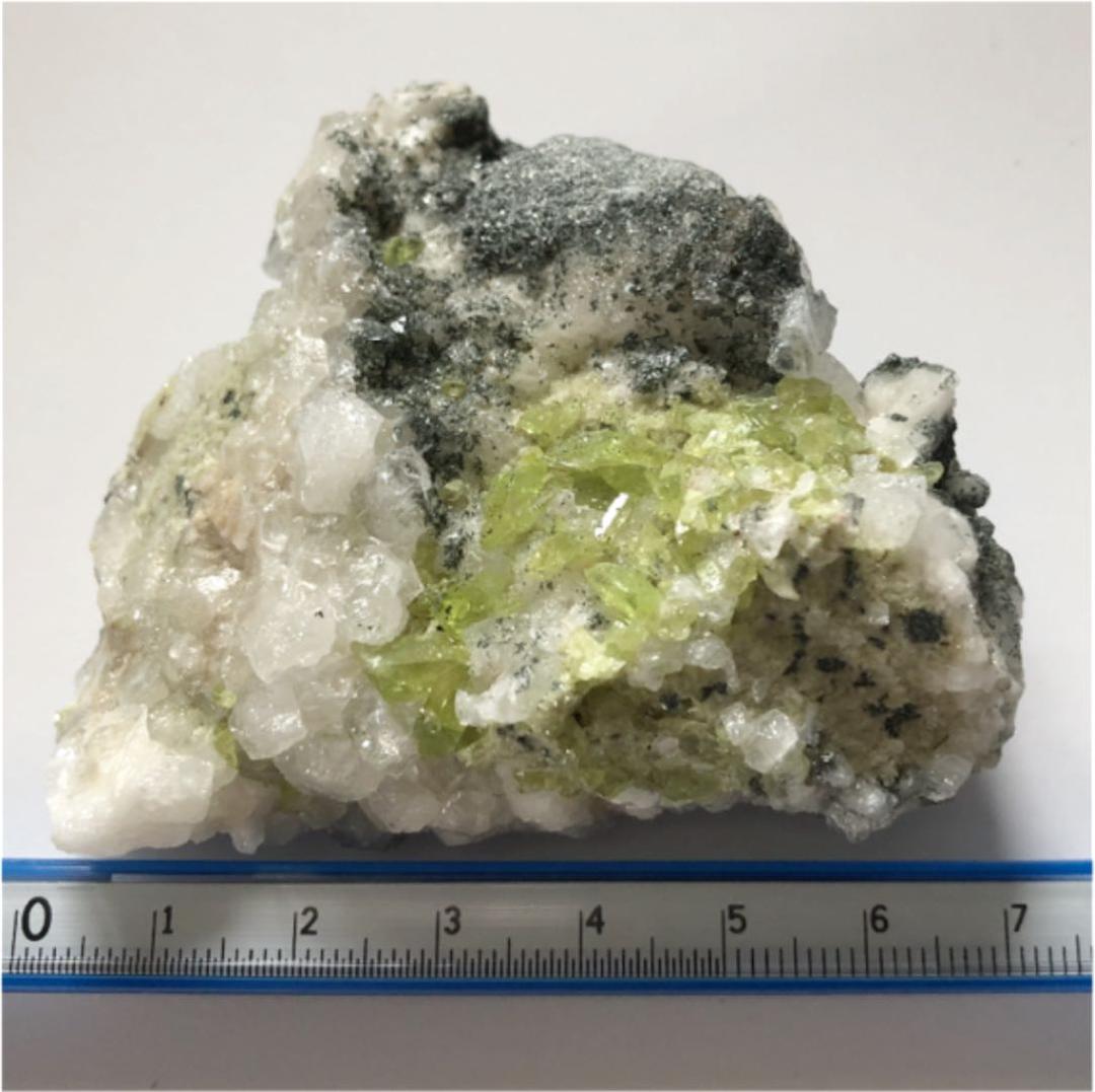 f042 希少石・スフェーン☆パキスタン☆