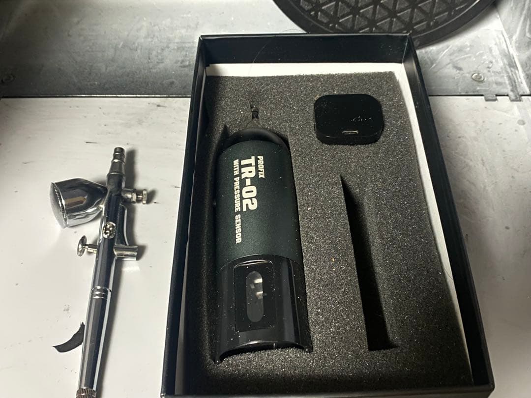 あ*様 【即決・早期終了可能】エアブラシ　塗装ブース　塗料セット　ガンプラ