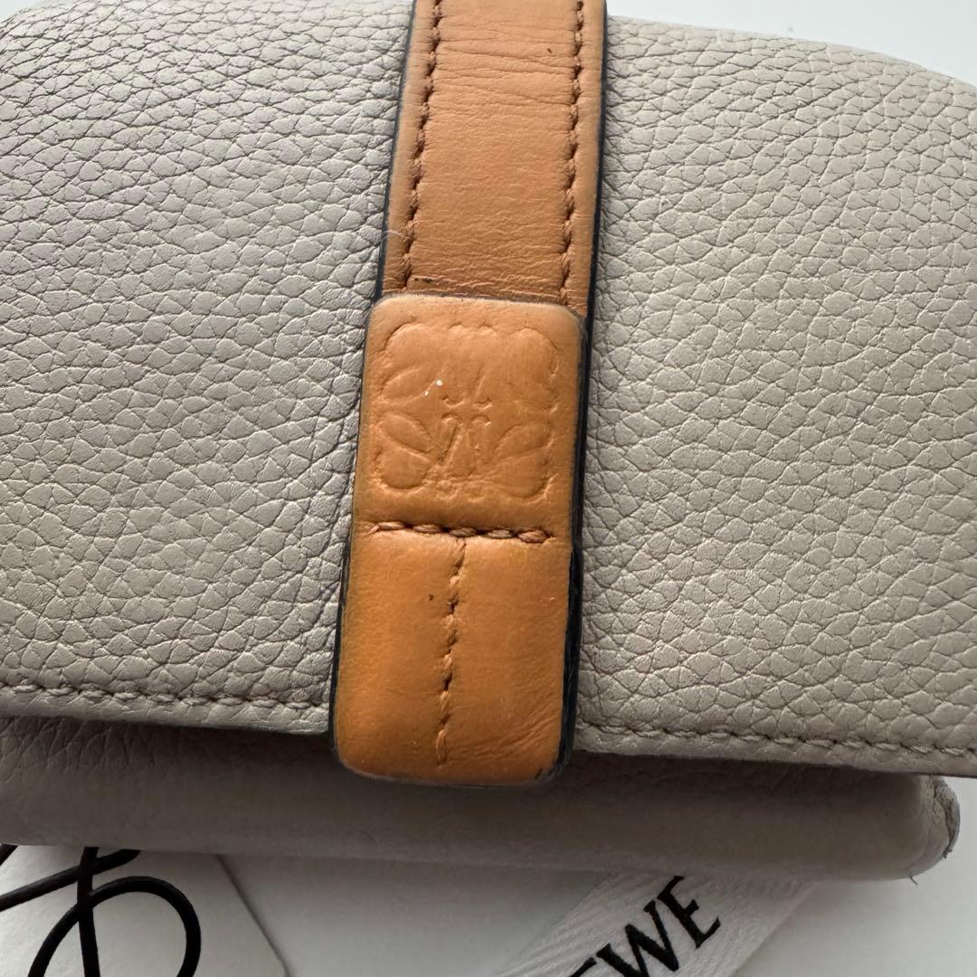 【限定価格】 154 LOEWE ロエベ 3つ折り財布