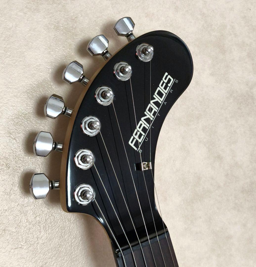 【超美品】ZO-3 ブラック アンプ内蔵ミニギター 専用ケース付き！！